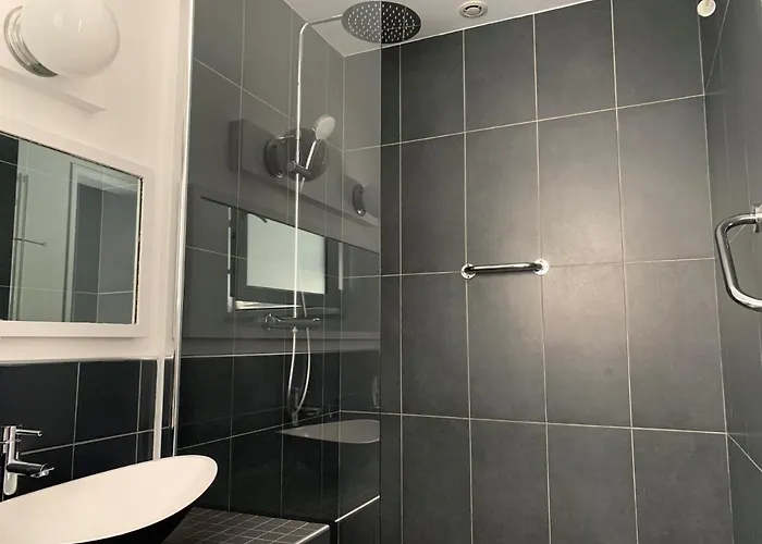 Hyper Centre アパート *